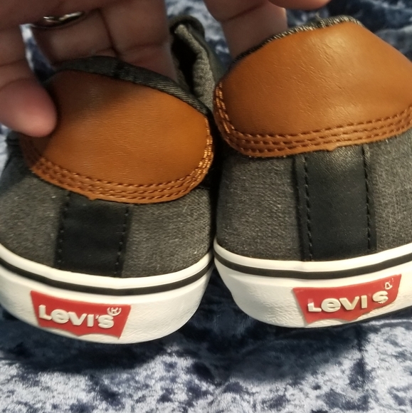 LEVIS SHOES - Picture 4 of 8